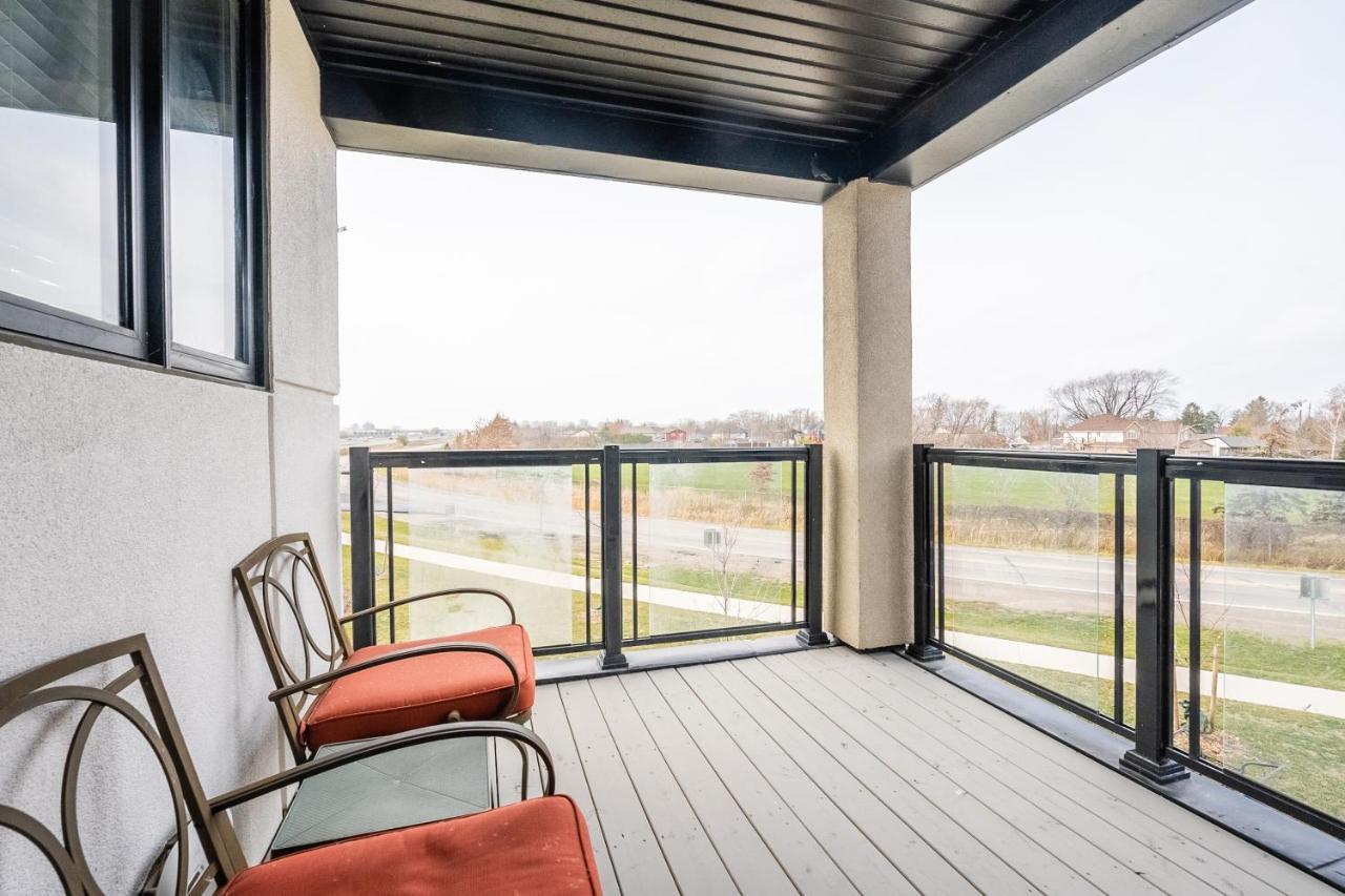 Modern Hamilton Homes Lake Ontario Shore By Globalstay Exterior foto