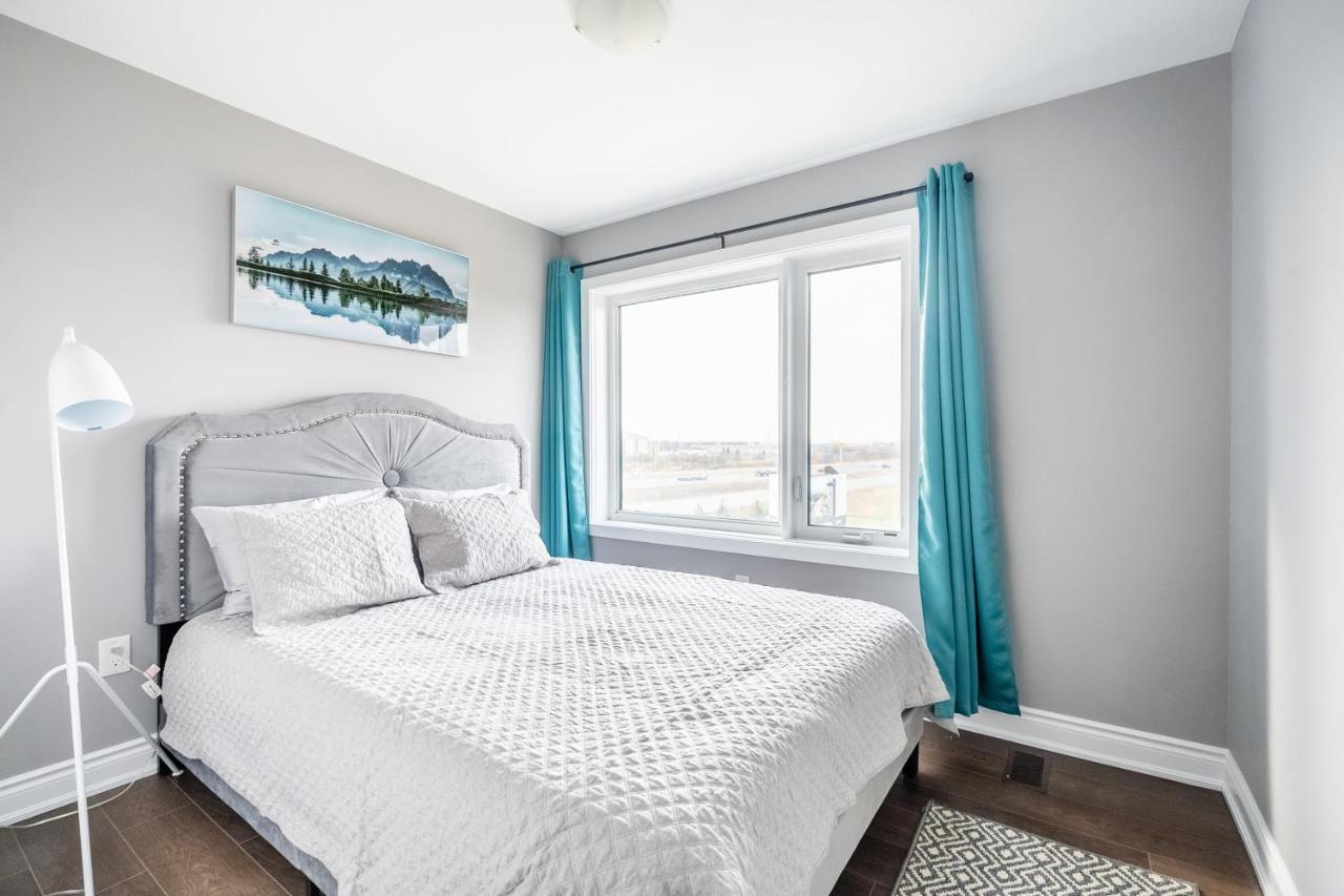 Modern Hamilton Homes Lake Ontario Shore By Globalstay Exterior foto